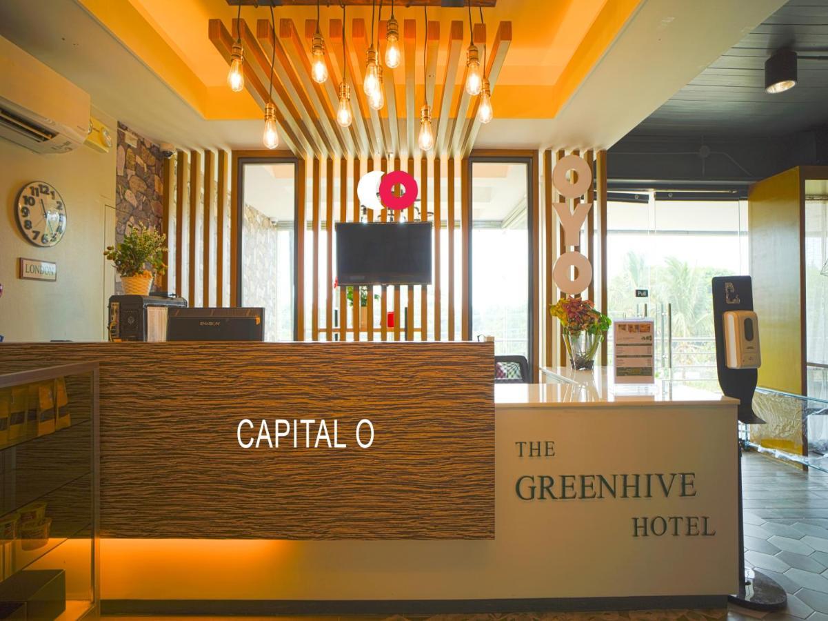 Capital O Oyo 785 The Greenhive Hotel Ibaan Dış mekan fotoğraf